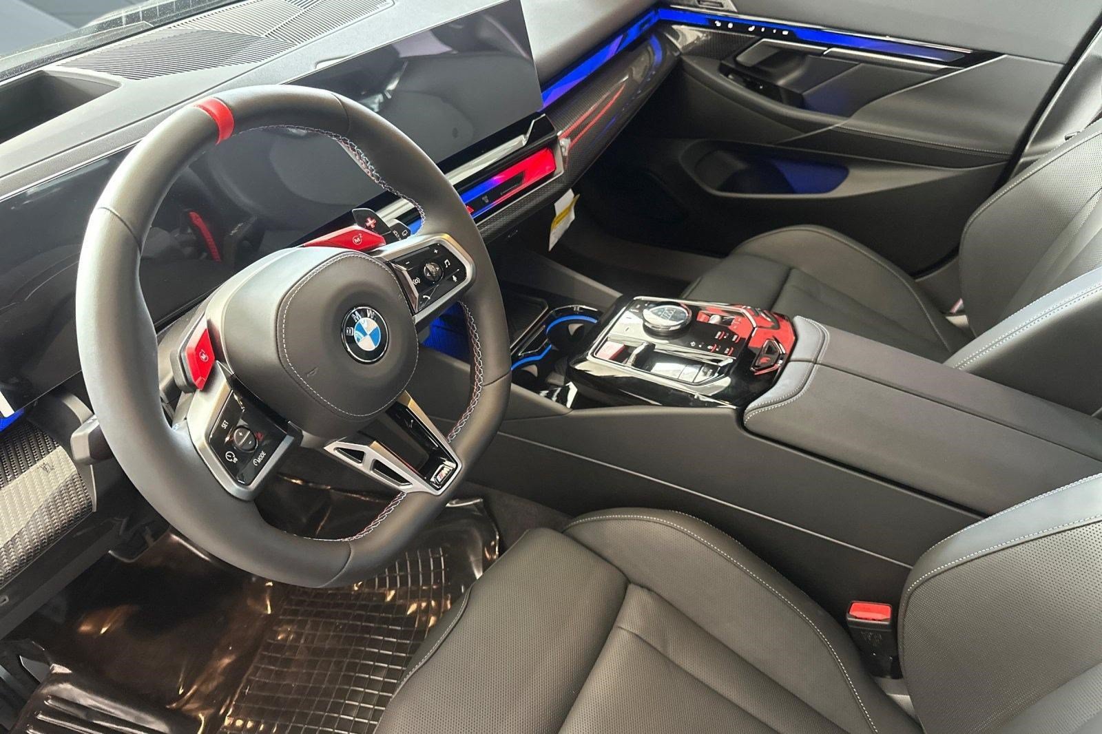 New 2027 BMW M5 Touring AWD/4WD image 3