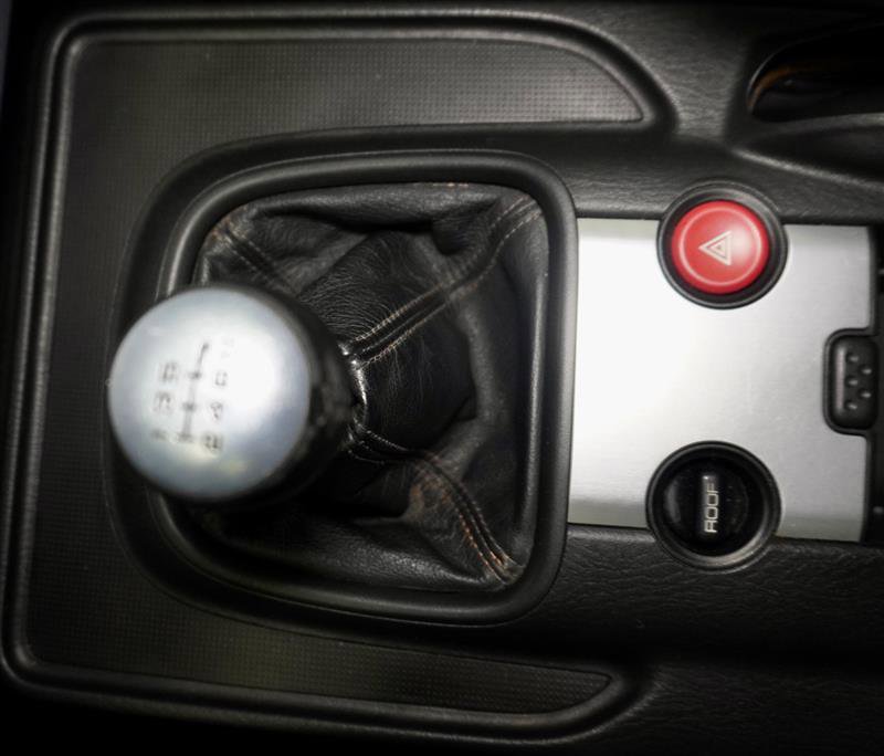 Used 2004 Honda S2000 image 20