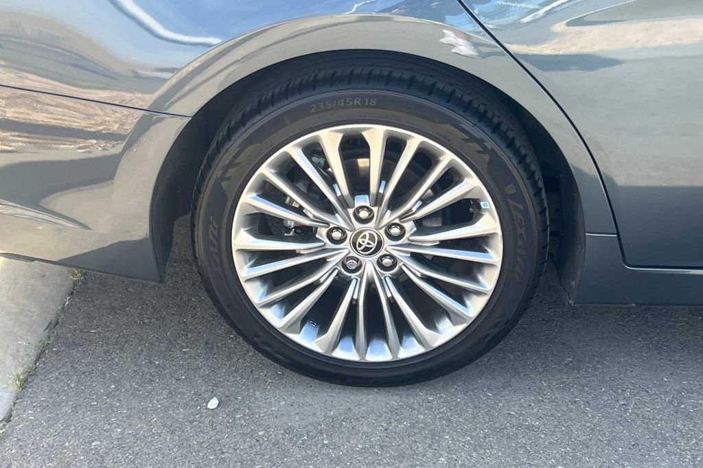 Certified 2022 Toyota Avalon Limited w/ Advanced Safety Package image 5