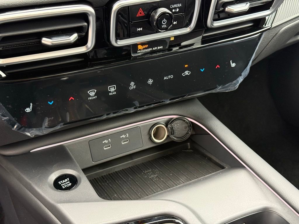 New 2026 Nissan Sentra SR w/ SR Premium Package image 13