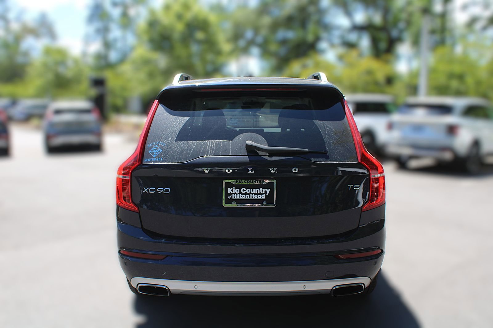 Used 2017 Volvo XC90 T5 Momentum w/ Vision Package FWD image 8