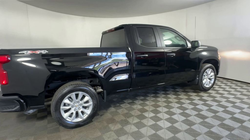 New 2026 Chevrolet Silverado 1500 Custom AWD/4WD image 10