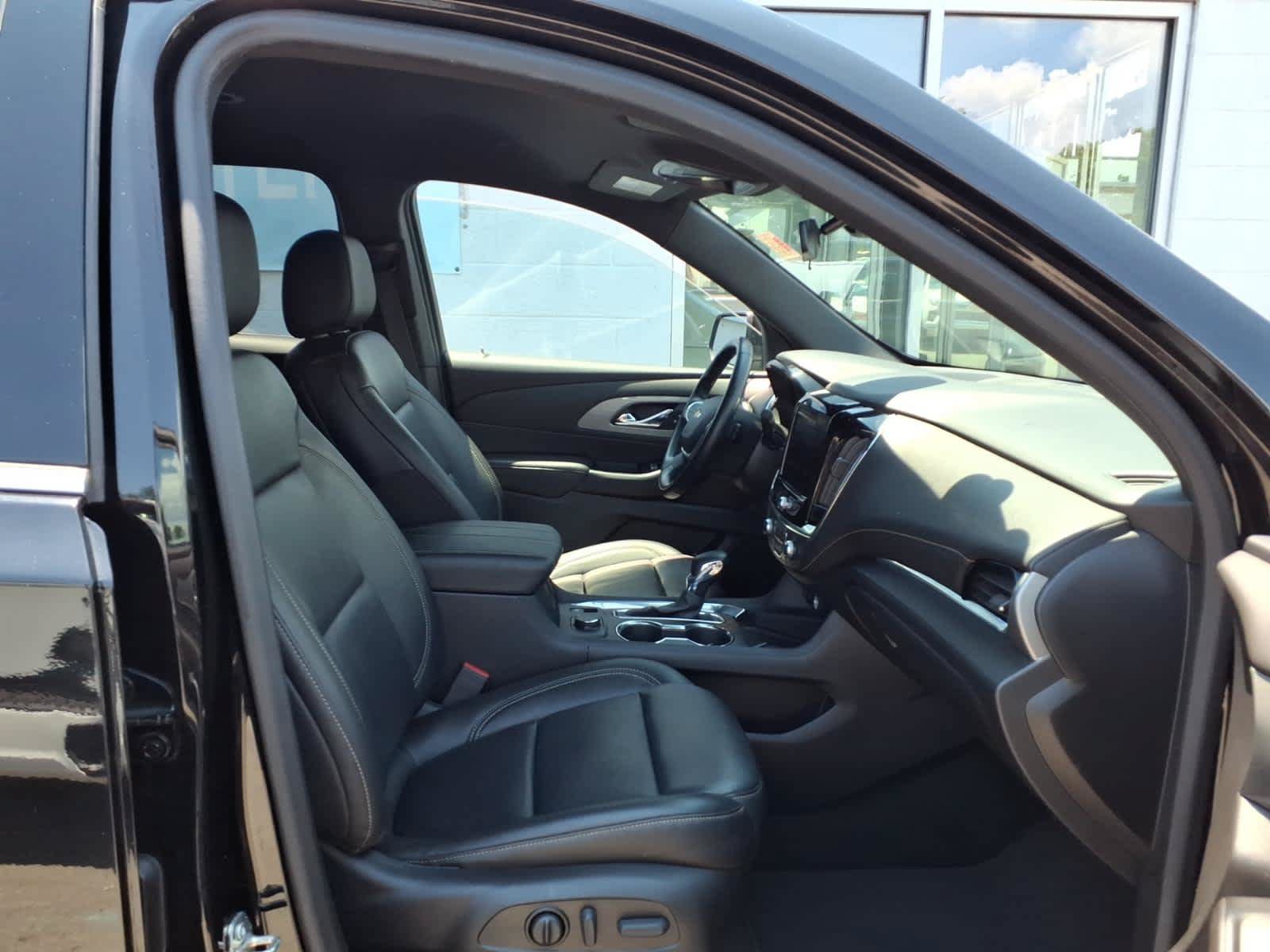 Certified 2023 Chevrolet Traverse LT AWD/4WD image 19