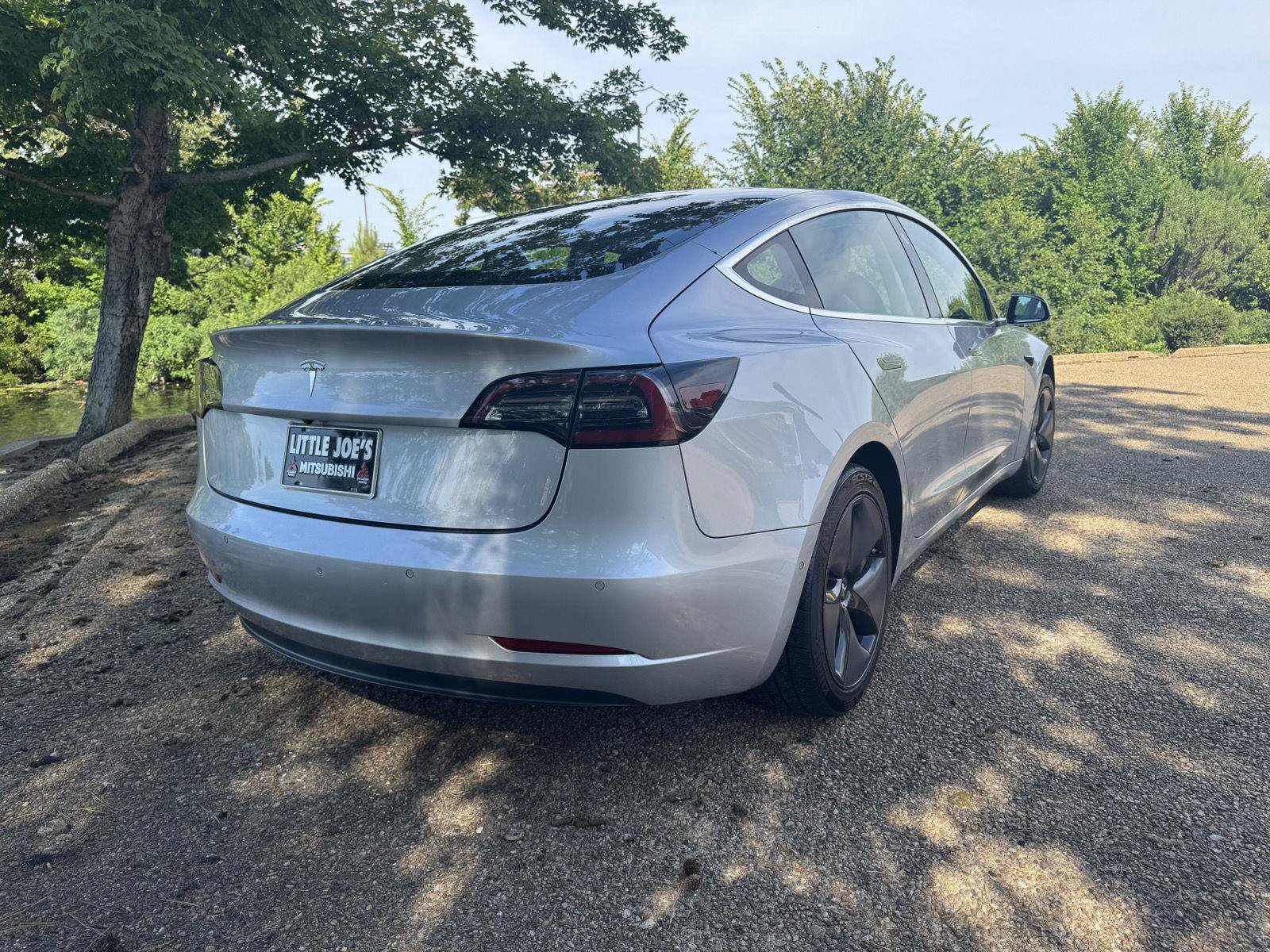 Used 2018 Tesla Model 3 Long Range RWD image 4