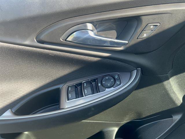 Used 2021 Chevrolet Malibu RS FWD image 10