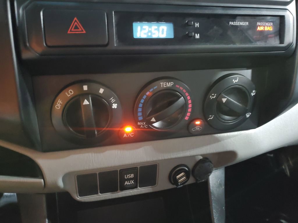 Used 2014 Toyota Tacoma PreRunner RWD image 28