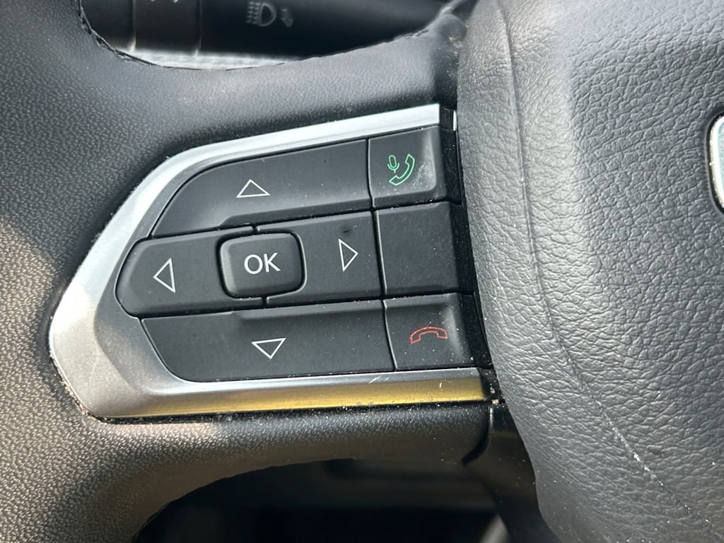 Used 2024 Jeep Compass Latitude AWD/4WD image 33