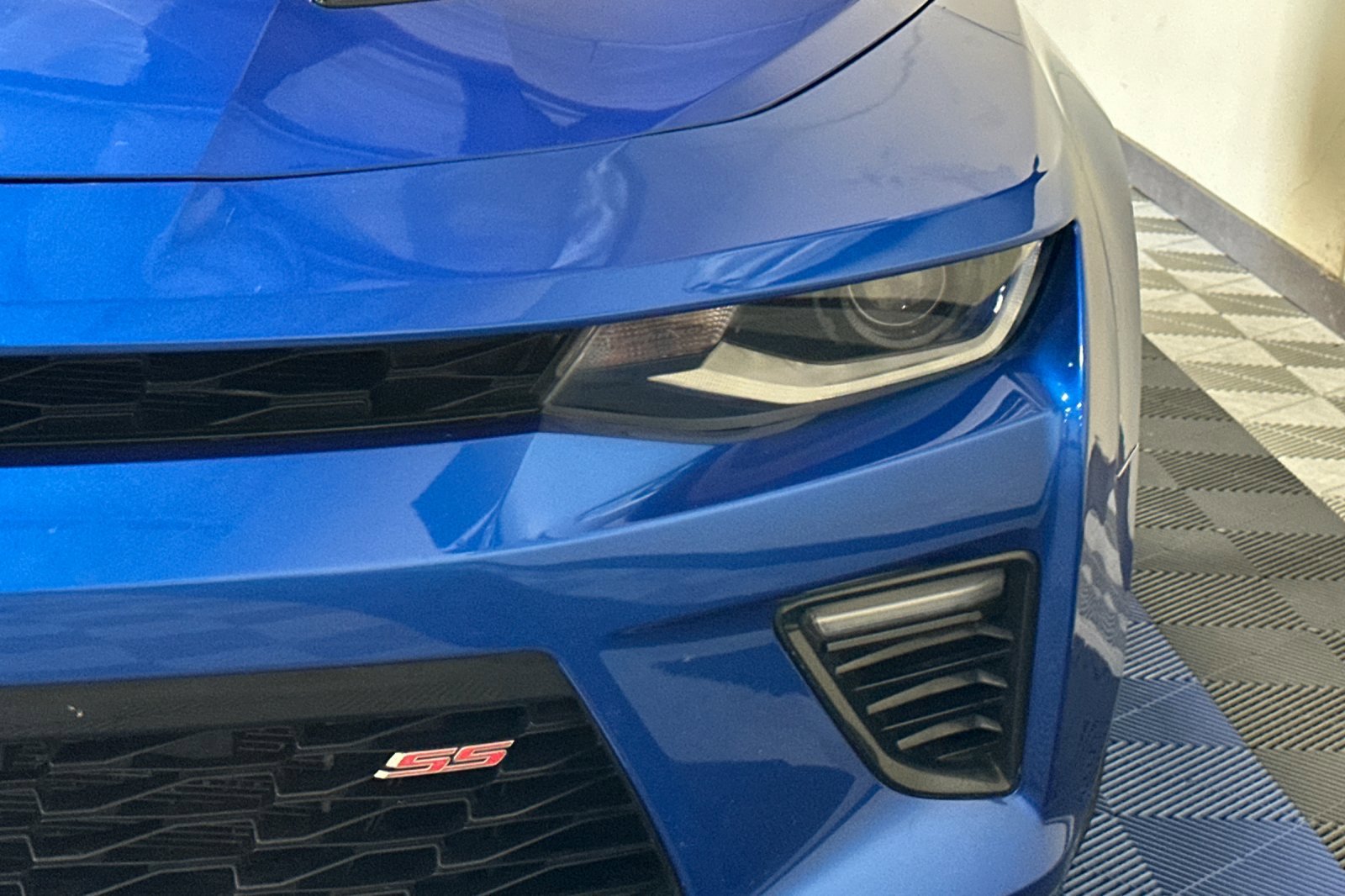Used 2018 Chevrolet Camaro SS image 50