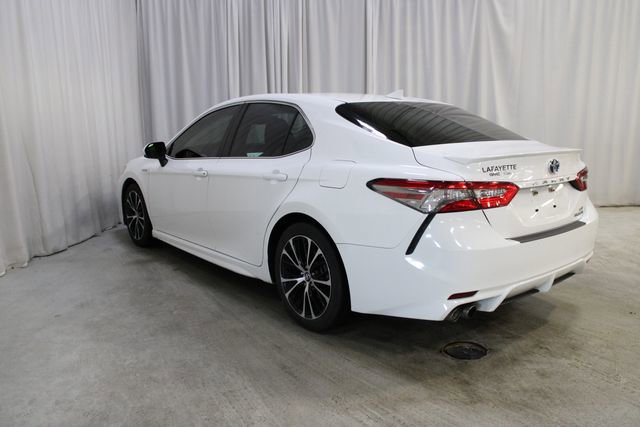 Used 2019 Toyota Camry SE w/ Sunroof Package image 29