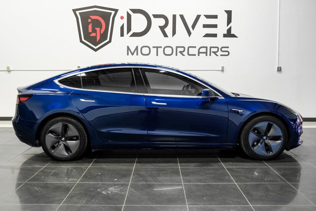 Used 2018 Tesla Model 3 Long Range image 9