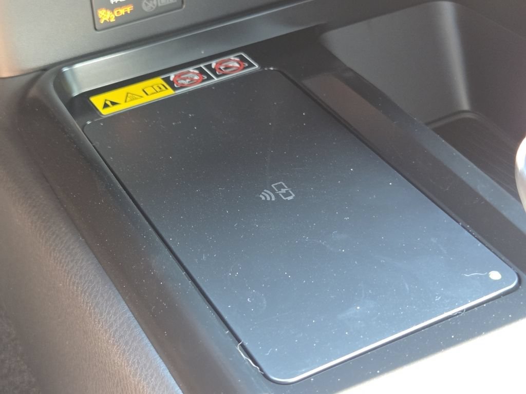 Used 2026 Toyota Camry SE w/ Convenience Package FWD image 6