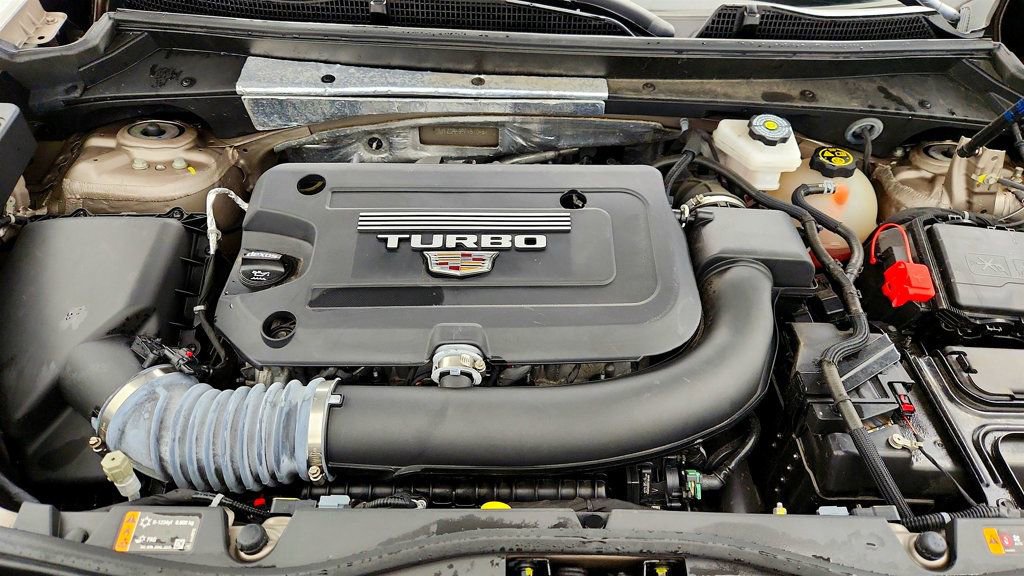 Used 2023 Cadillac XT4 Premium Luxury w/ Enhanced Visibility Package image 28