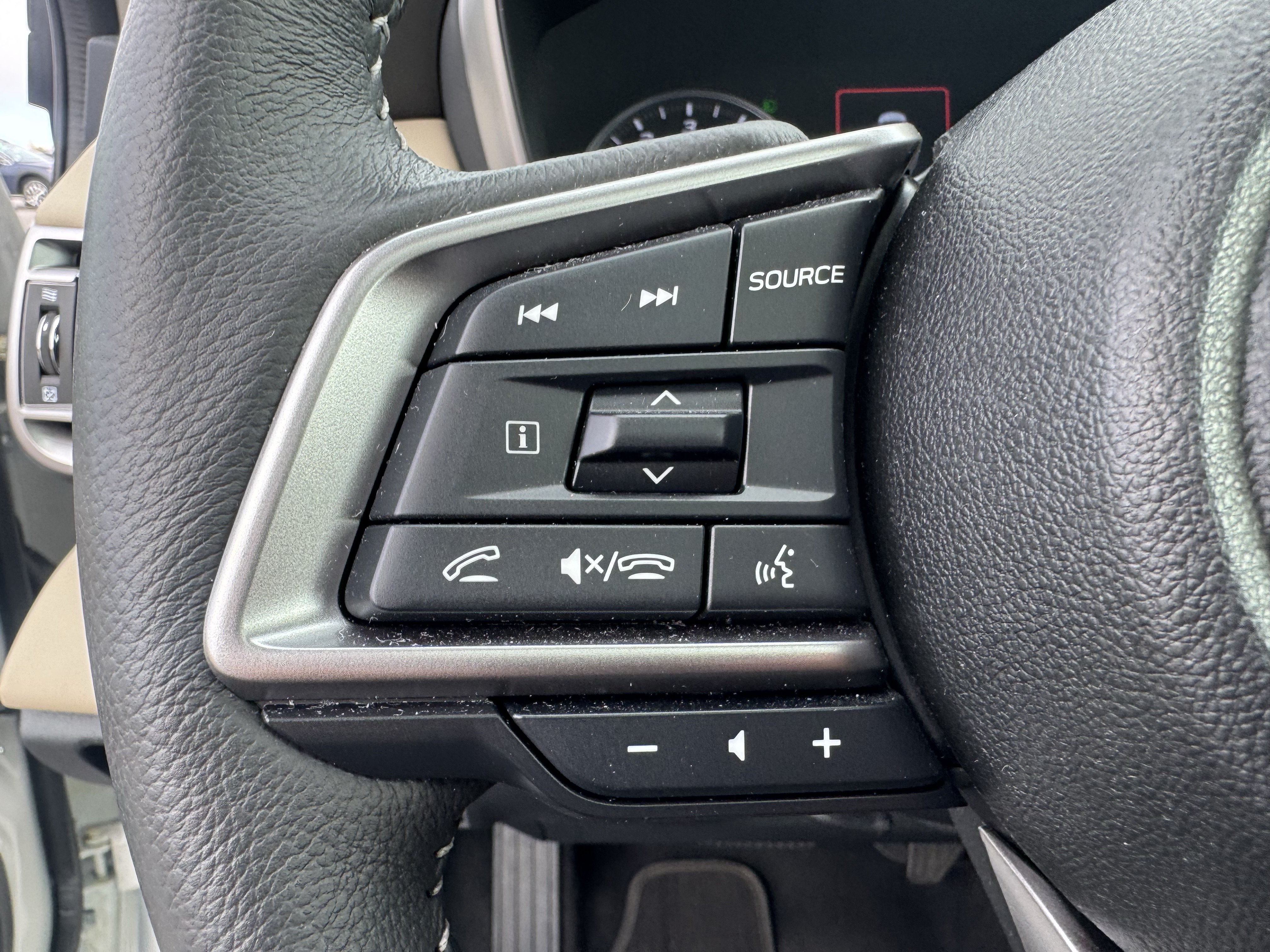 Used 2025 Subaru Legacy Limited AWD/4WD image 19