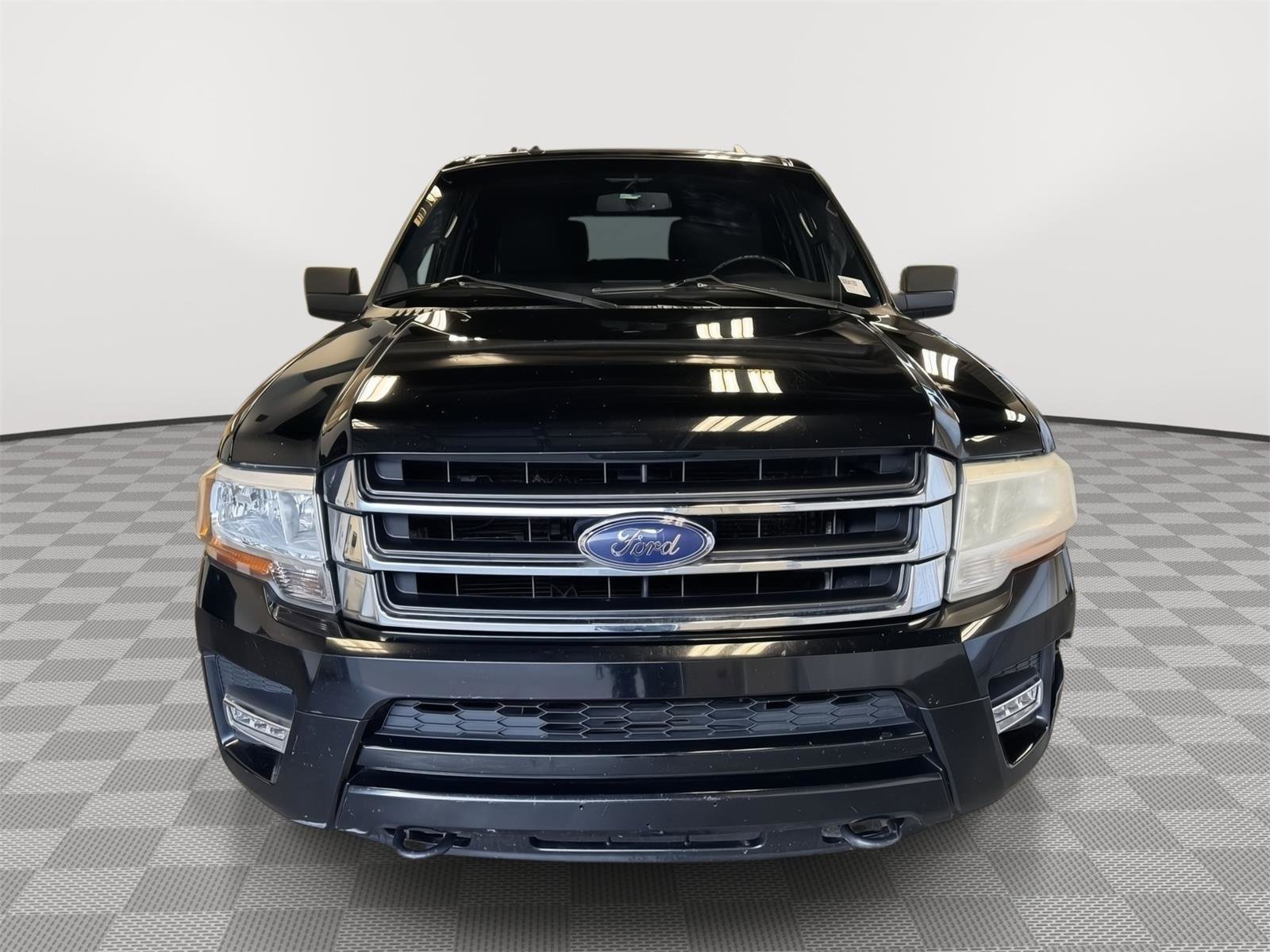 Used 2017 Ford Expedition EL XLT image 4