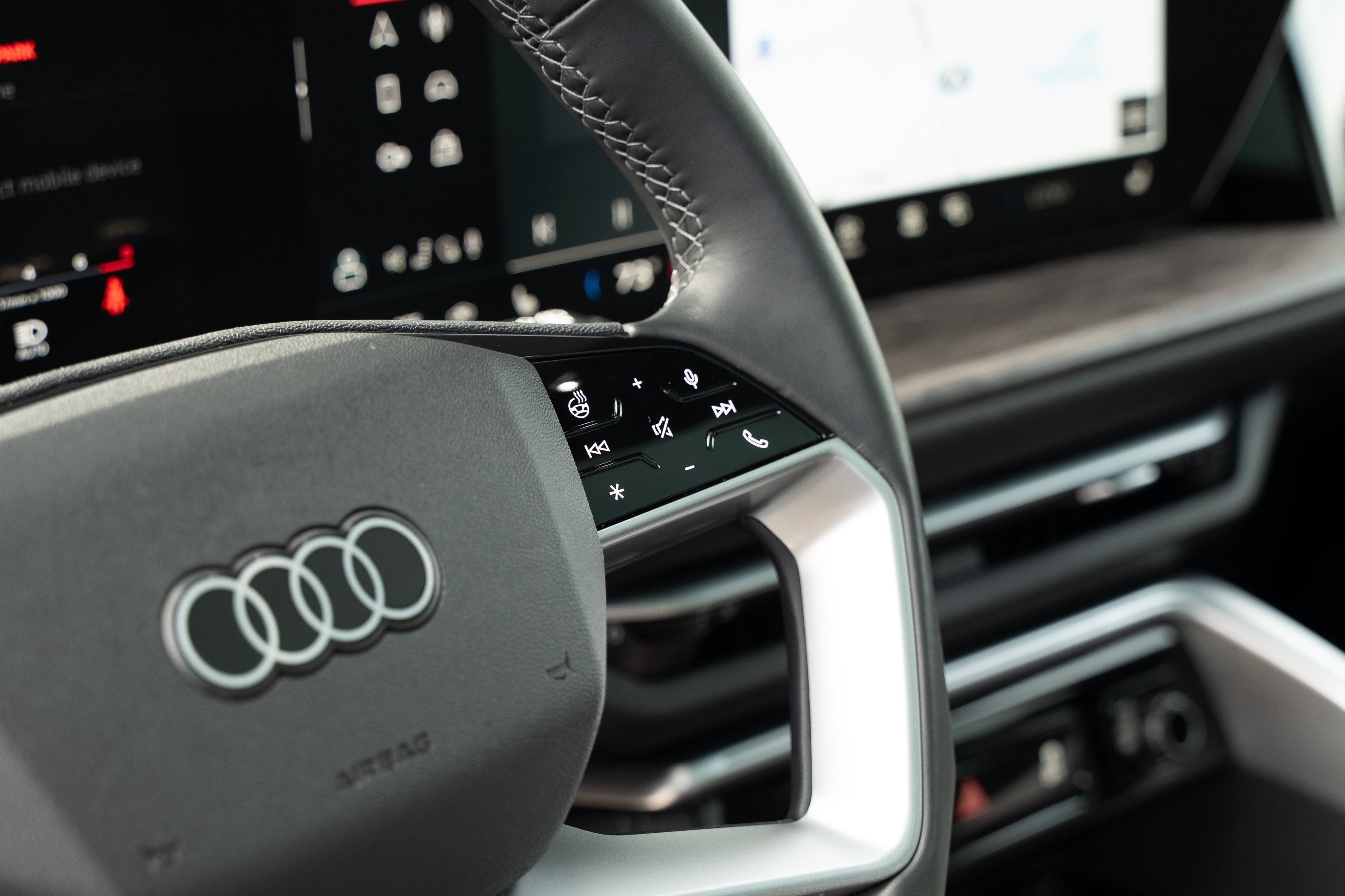 Certified 2025 Audi Q5 Premium Plus w/ Premium Plus AWD/4WD image 10