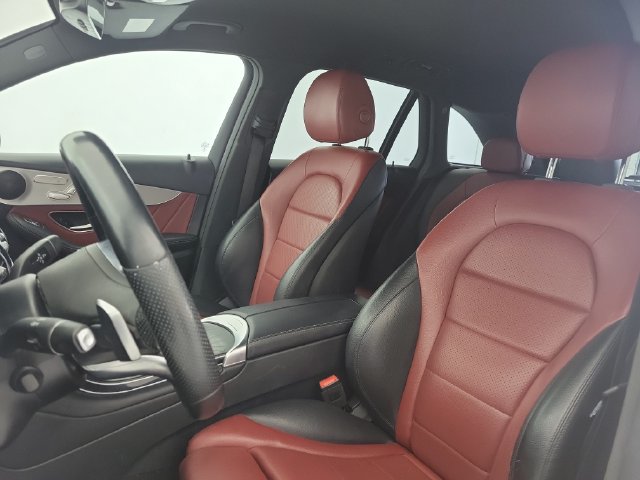 Used 2022 Mercedes-Benz GLC 300 w/ AMG Line image 17