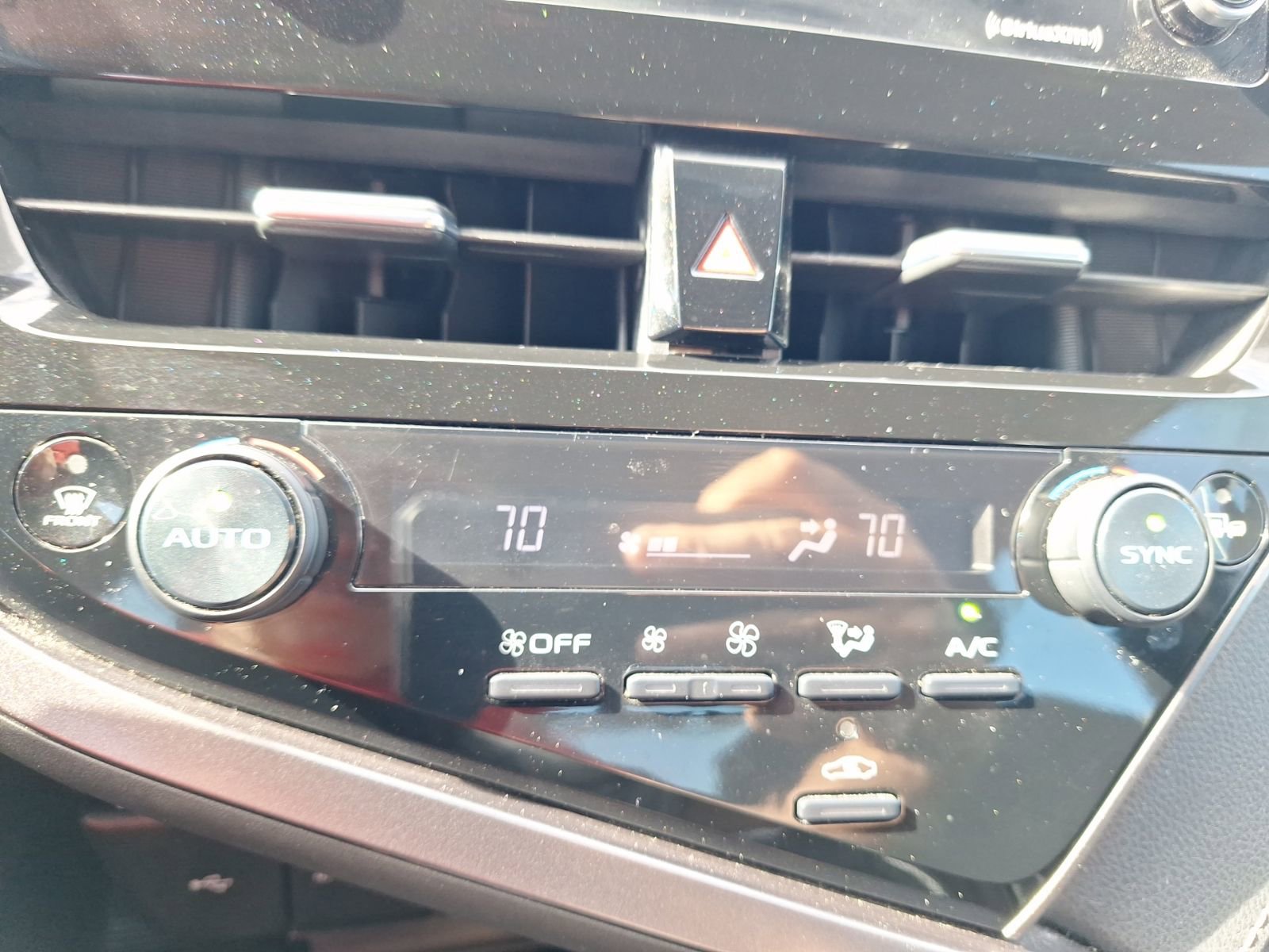 Used 2023 Toyota Camry SE w/ Convenience Package image 26