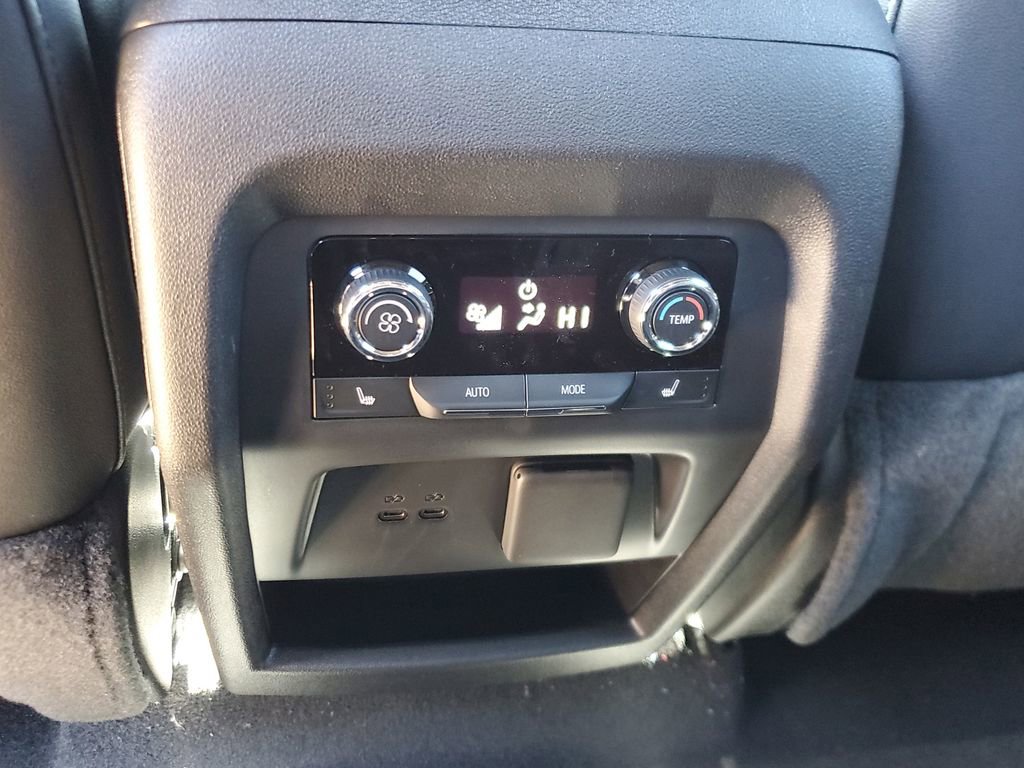 New 2026 Chevrolet Traverse RS w/ LPO, Floor Liner Package image 14