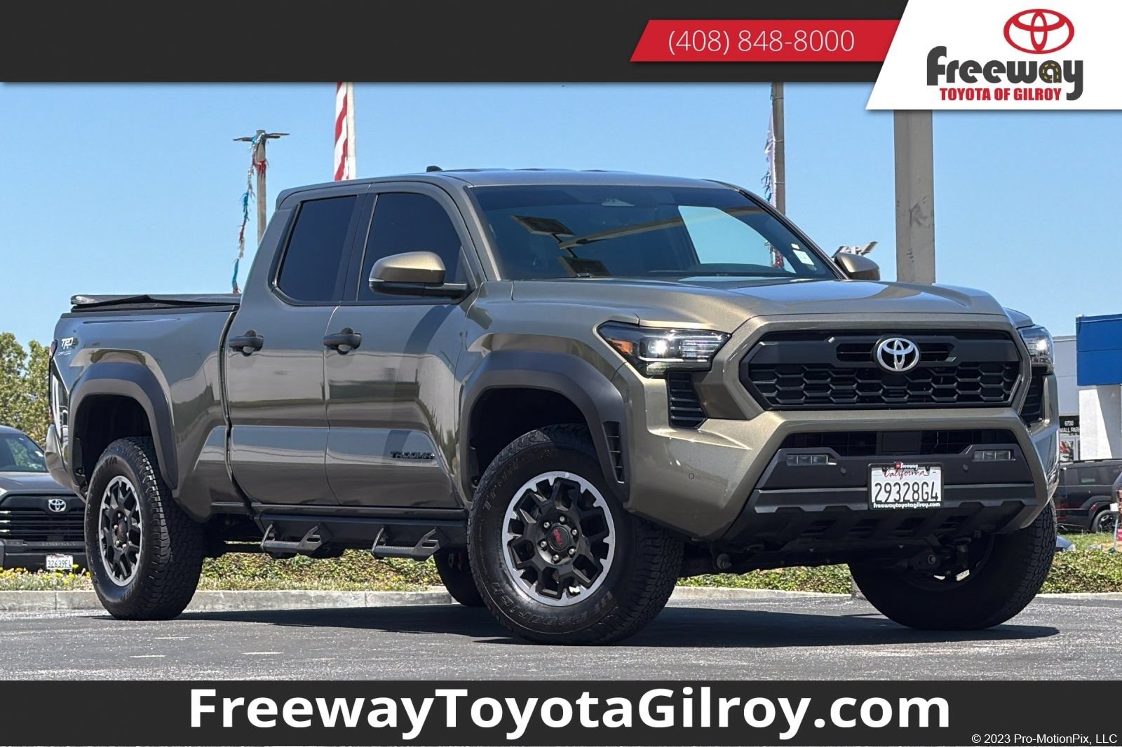 Used 2025 Toyota Tacoma TRD Off-Road w/ TRD Off Road Upgrade Package AWD/4WD image 1