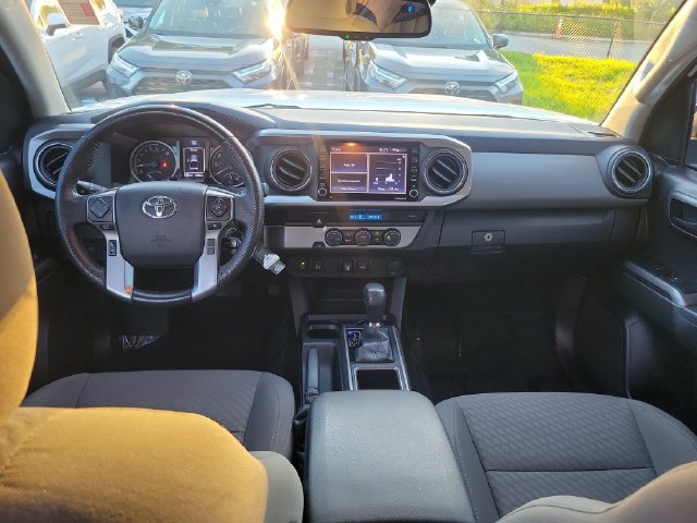 Used 2022 Toyota Tacoma SR5 w/ Technology Package RWD image 9