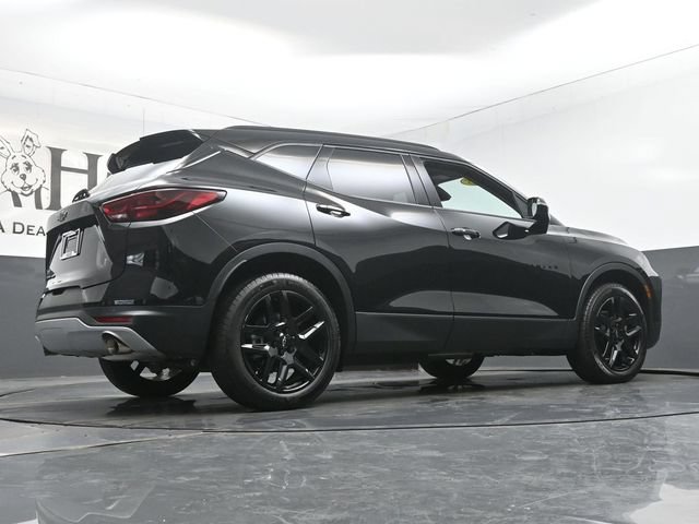 Used 2025 Chevrolet Blazer LT w/ Sound & Technology Package AWD/4WD image 37