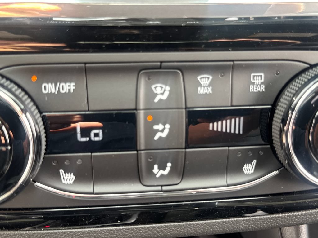 New 2026 Buick Envista Sport Touring w/ Convenience I Package FWD image 18