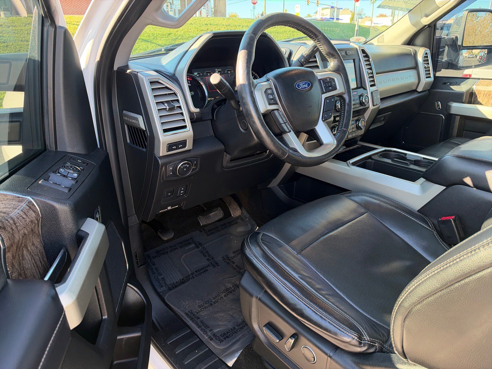 Used 2017 Ford F250 Lariat w/ Lariat Ultimate Package AWD/4WD image 6