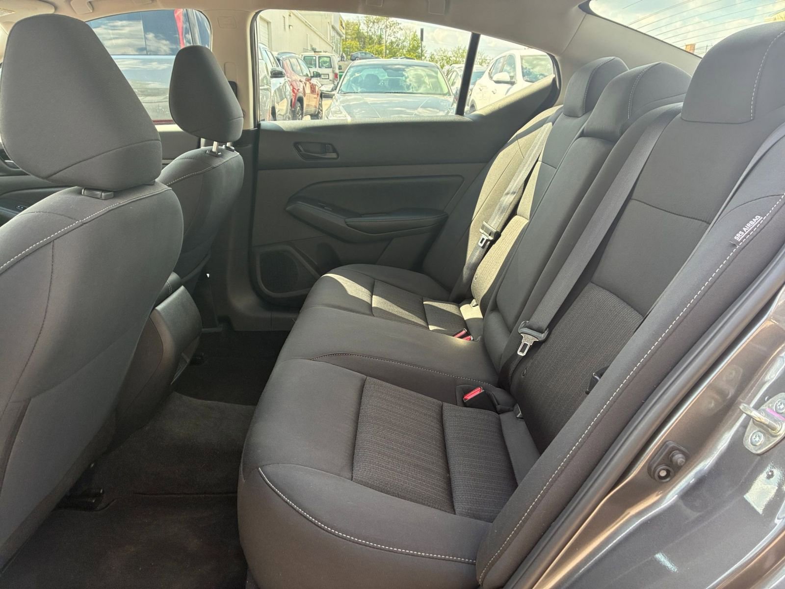 Used 2025 Nissan Altima 2.5 SV FWD image 21