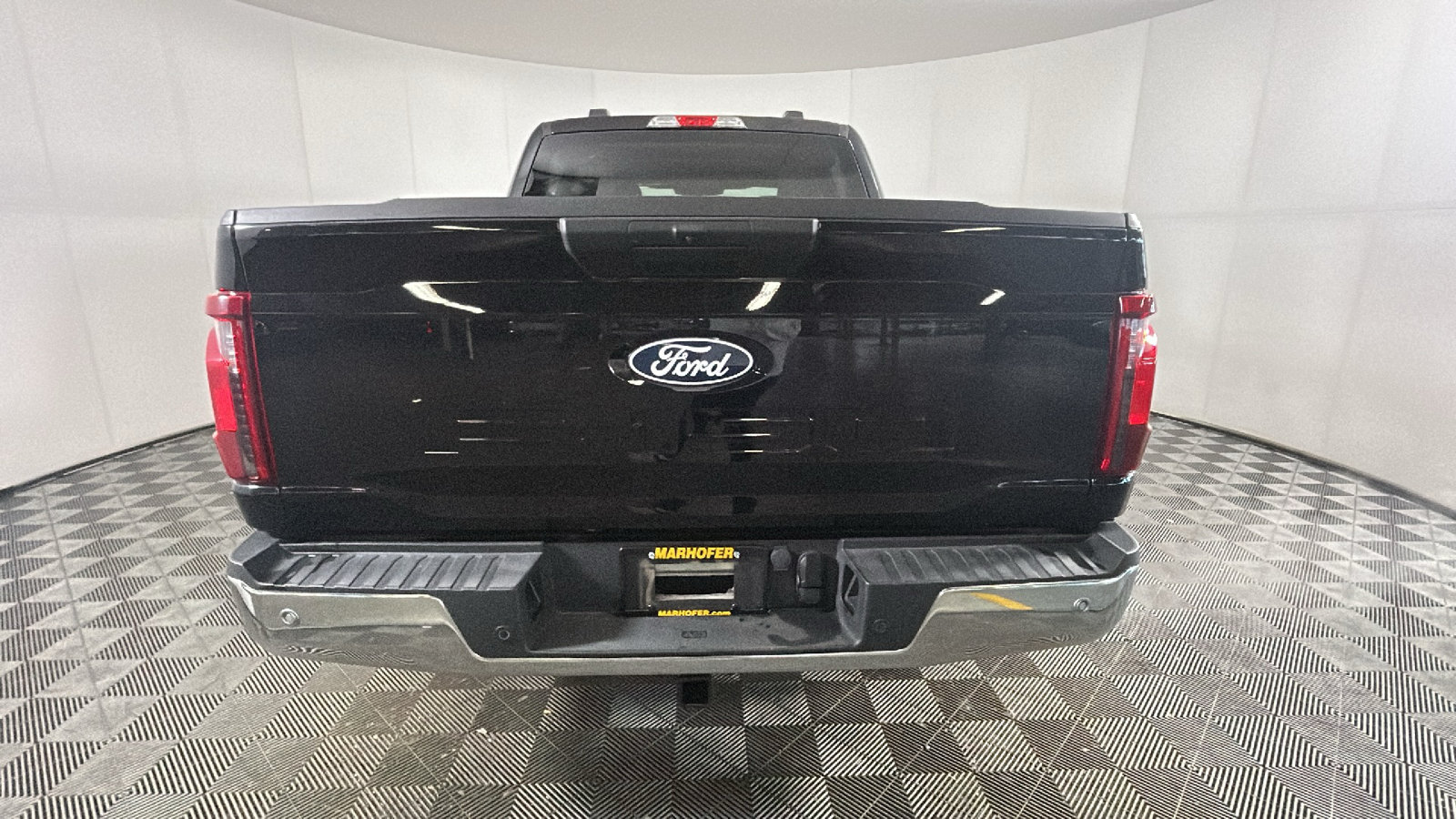 Used 2025 Ford F150 XLT w/ Equipment Group 301A Standard AWD/4WD image 4