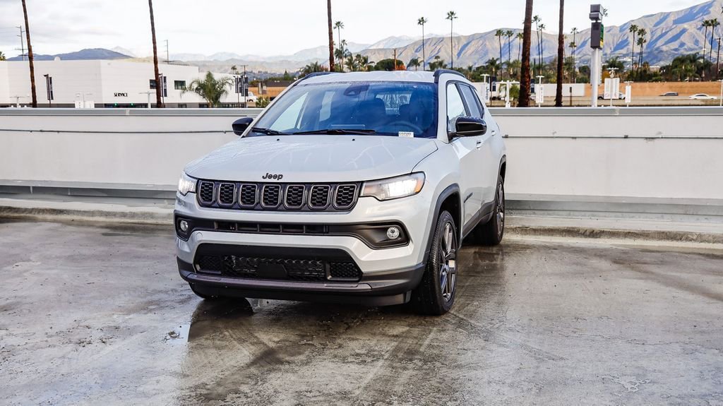 New 2026 Jeep Compass Latitude image 4