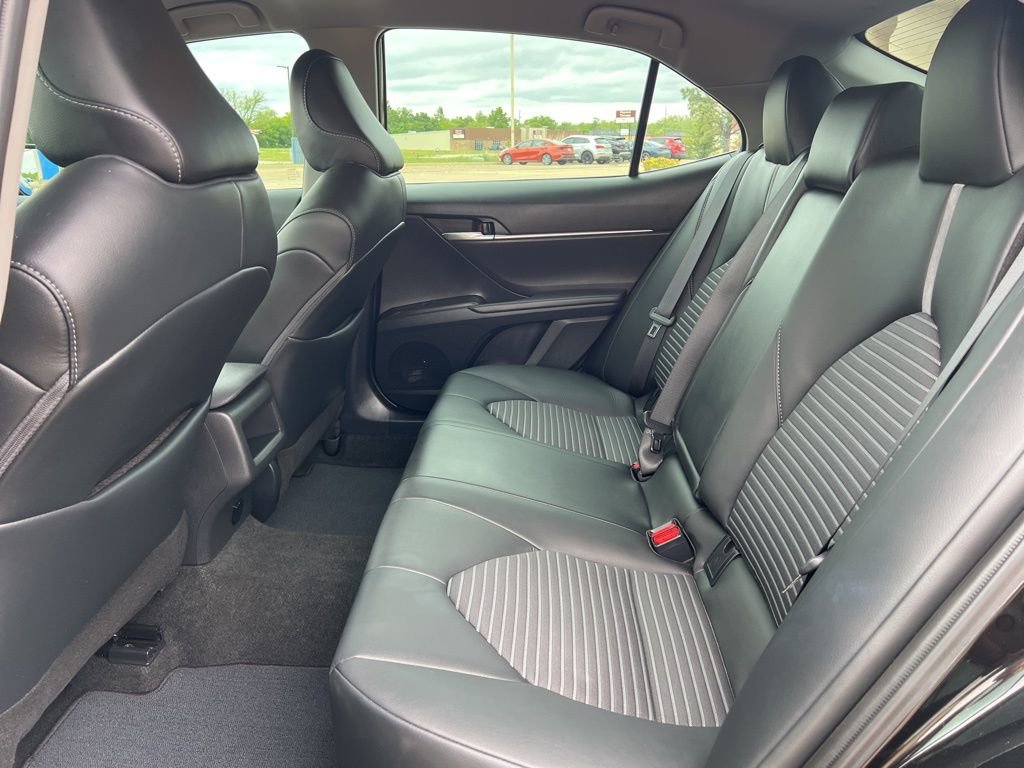 Used 2024 Toyota Camry SE FWD image 18