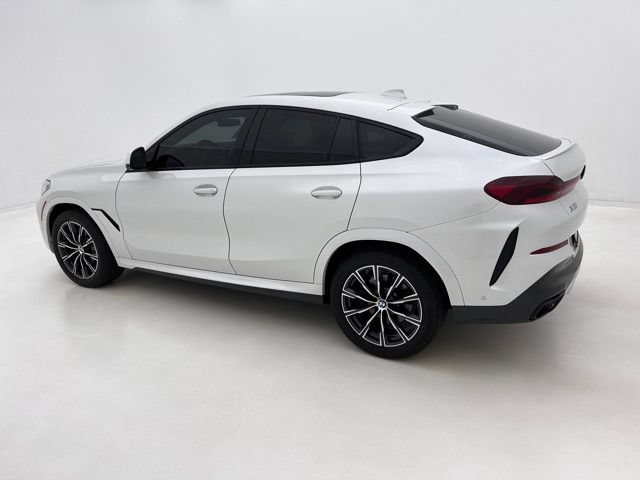 Used 2022 BMW X6 xDrive40i w/ Executive Package AWD/4WD image 10
