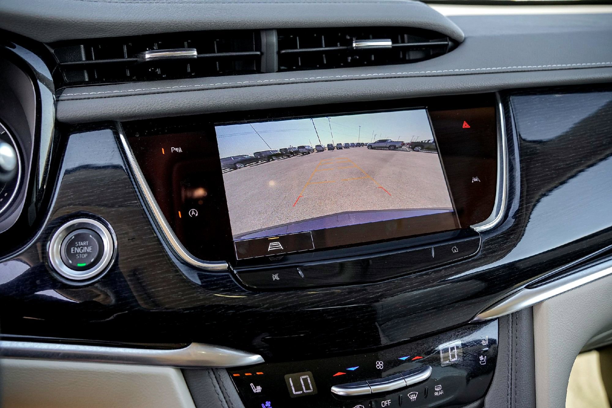 Used 2025 Cadillac XT6 Premium Luxury image 20