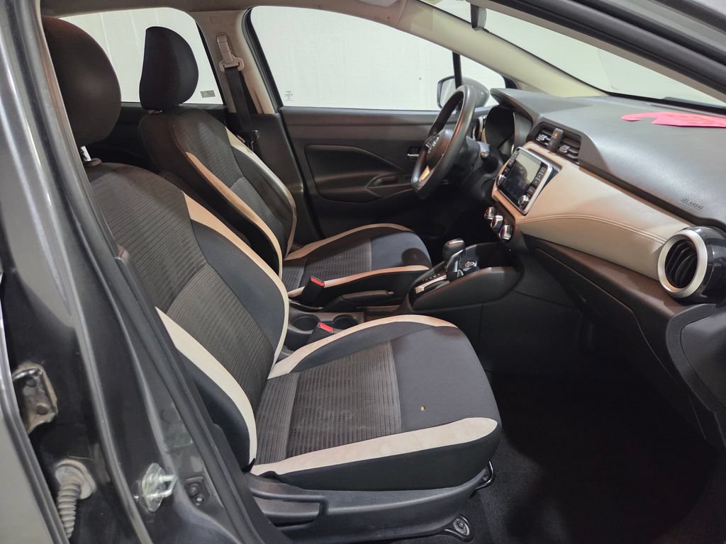 Used 2020 Nissan Versa SV FWD image 14