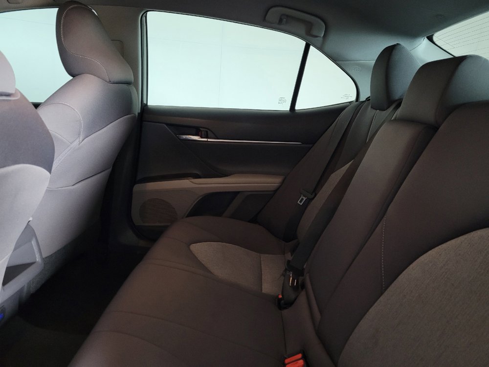 Used 2021 Toyota Camry LE FWD image 18