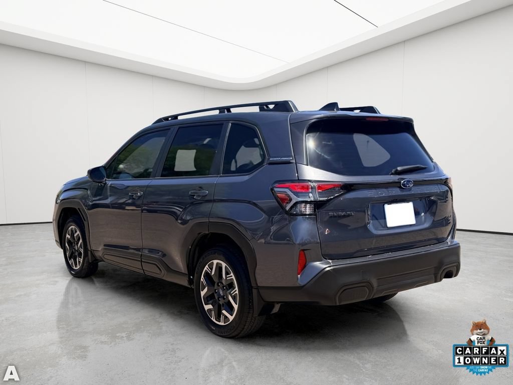 Used 2025 Subaru Forester Premium w/ Convenience Package #2 AWD/4WD image 4