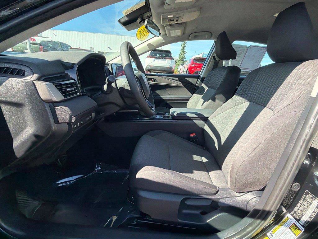 Used 2026 Toyota Camry LE FWD image 16