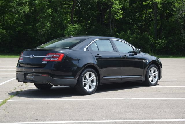 Used 2013 Ford Taurus SEL FWD image 25