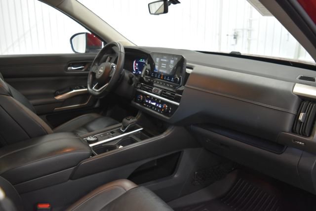 Used 2023 Nissan Pathfinder Platinum w/ Lighting Package (N93) image 43