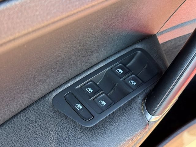 Used 2019 Volkswagen Golf Alltrack S AWD/4WD image 11