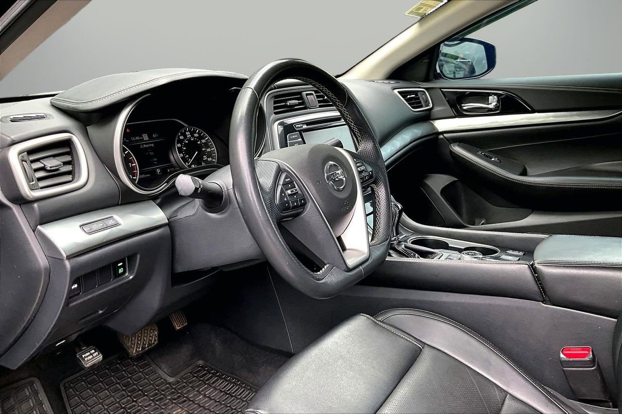 Used 2021 Nissan Maxima 3.5 SV w/ Floor Mat Group FWD image 19