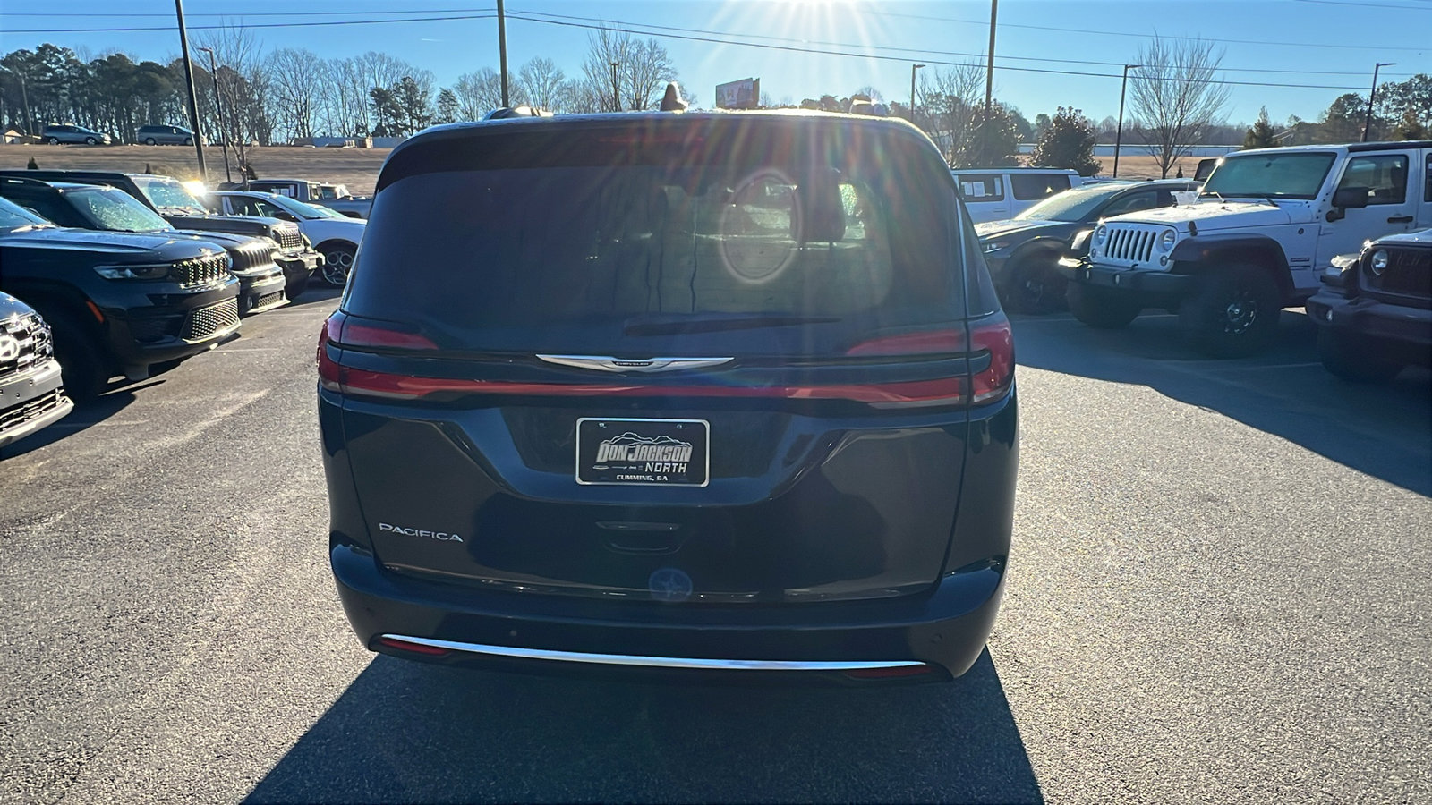 Certified 2024 Chrysler Pacifica Pinnacle image 9