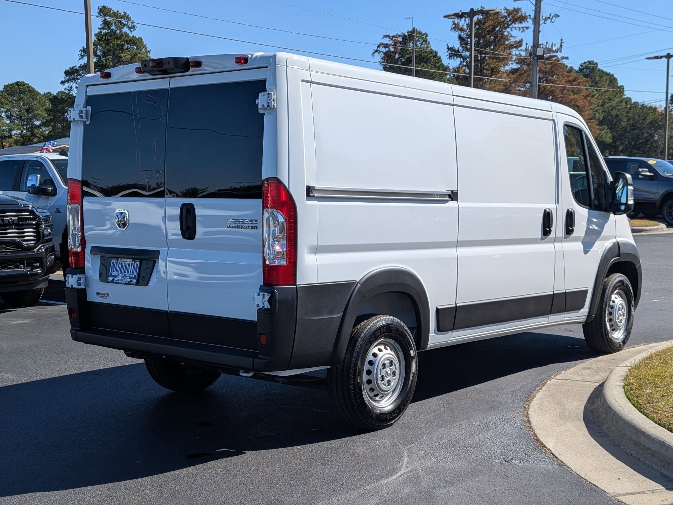 New 2026 RAM ProMaster 1500 w/ Convenience Group FWD image 5