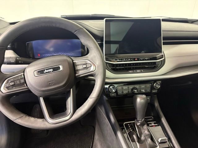 Used 2023 Jeep Compass Limited w/ Elite Group AWD/4WD image 28