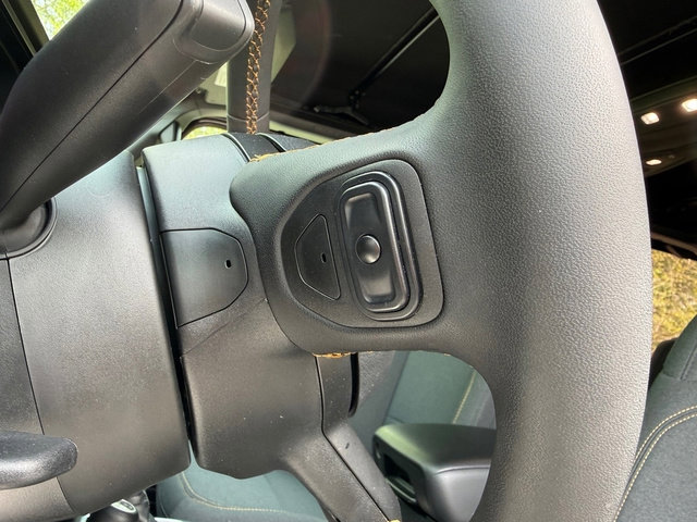 Used 2024 Jeep Wrangler Unlimited Sport image 17