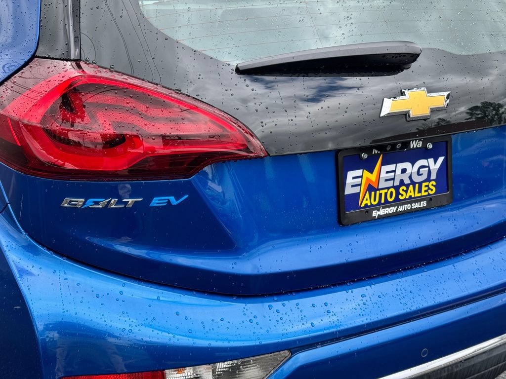 Used 2018 Chevrolet Bolt Premier w/ Driver Confidence II Package FWD image 13