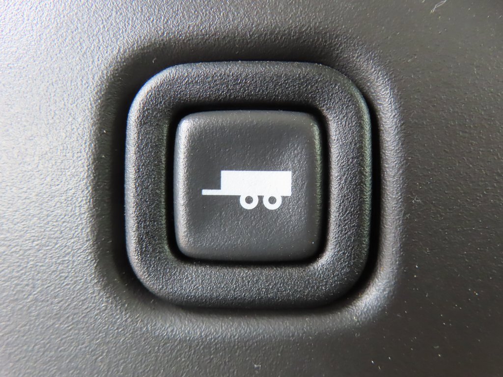 New 2025 Chevrolet Express 3500 w/ Power Convenience Package image 12