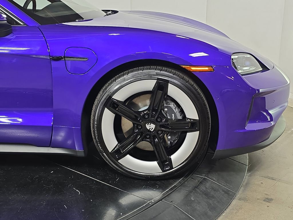 New 2026 Porsche Taycan image 11