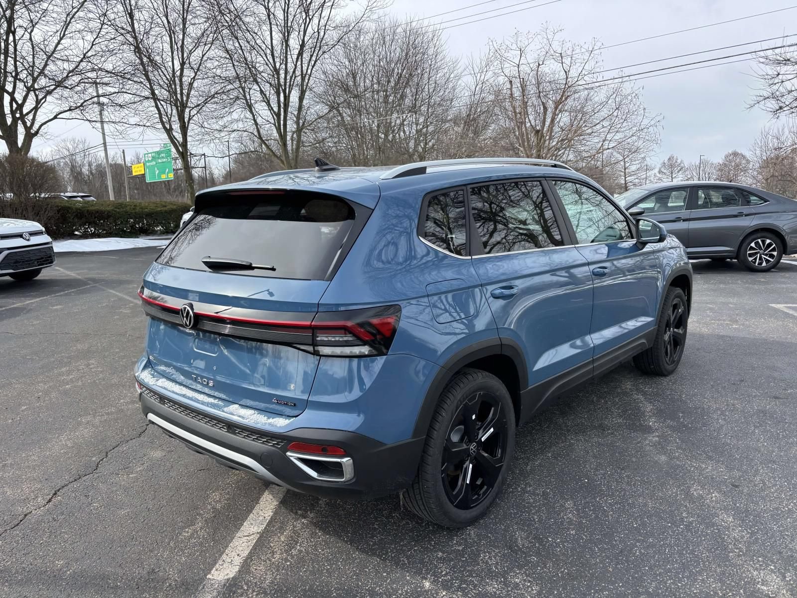 New 2026 Volkswagen Taos SEL AWD/4WD image 7