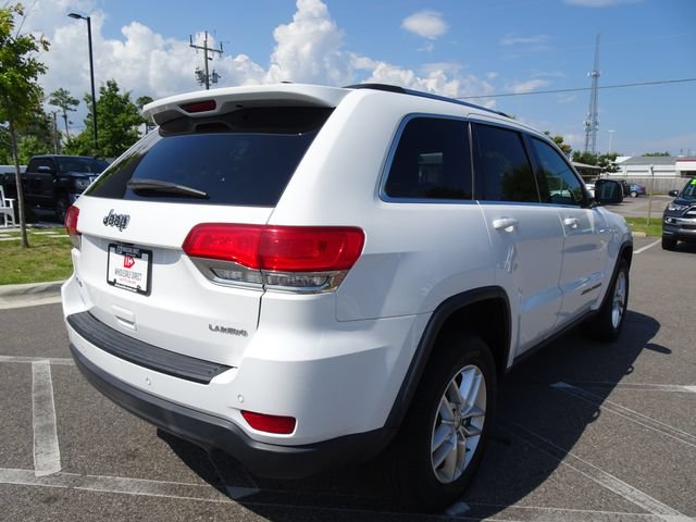Used 2017 Jeep Grand Cherokee Laredo w/ Quick Order Package 23E AWD/4WD image 4